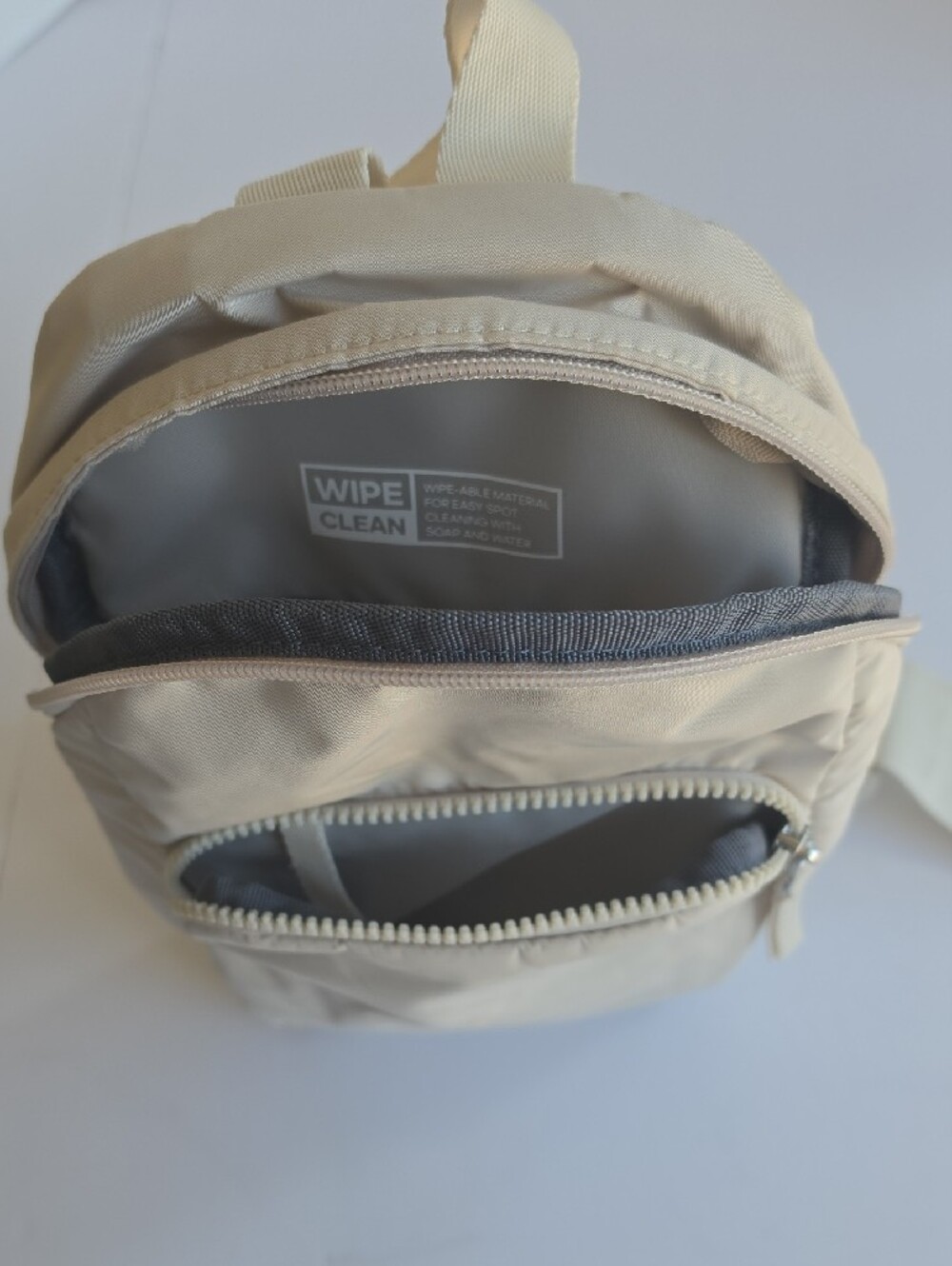 Adidas Essentials Sling Crossbody Bag Beige Multi Pocket Strap Pouch - Picture 5 of 13